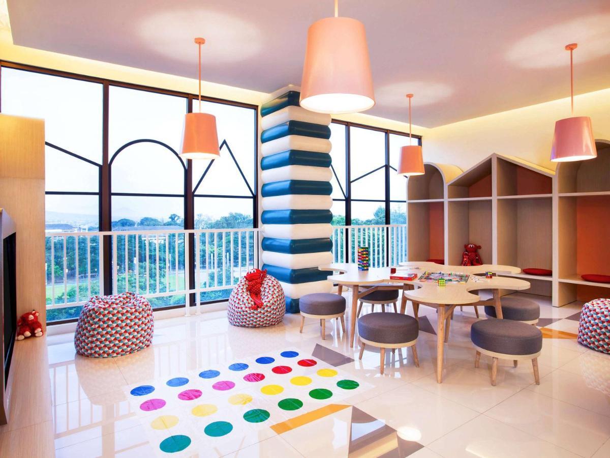 Ibis Styles Bandung Grand Central Exterior photo