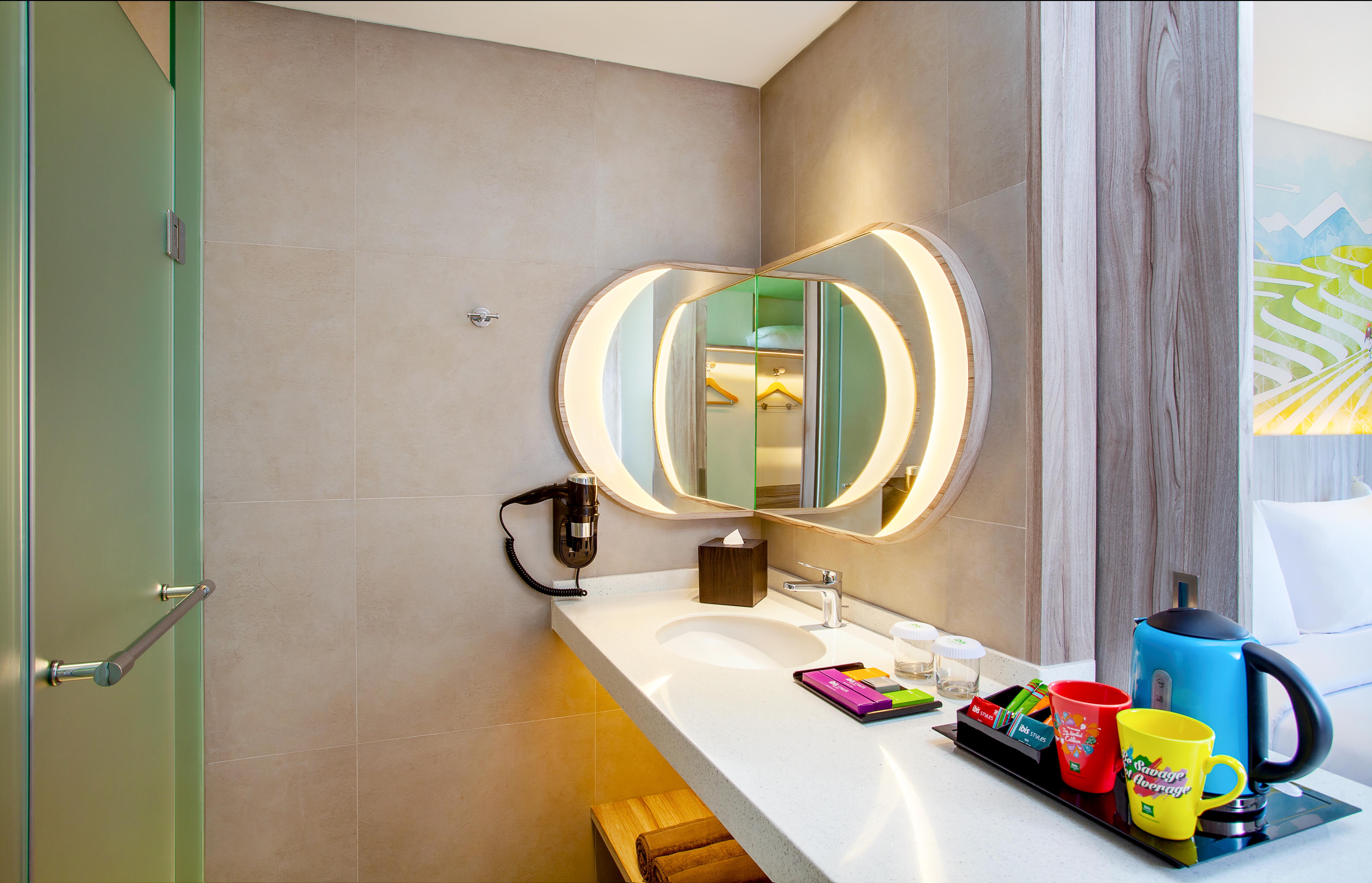 Ibis Styles Bandung Grand Central Exterior photo