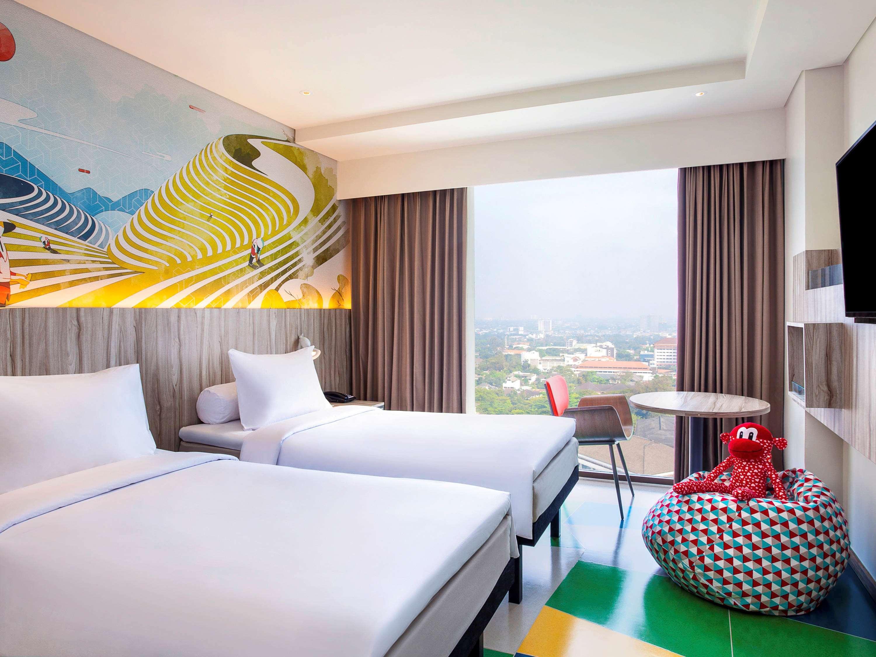 Ibis Styles Bandung Grand Central Exterior photo