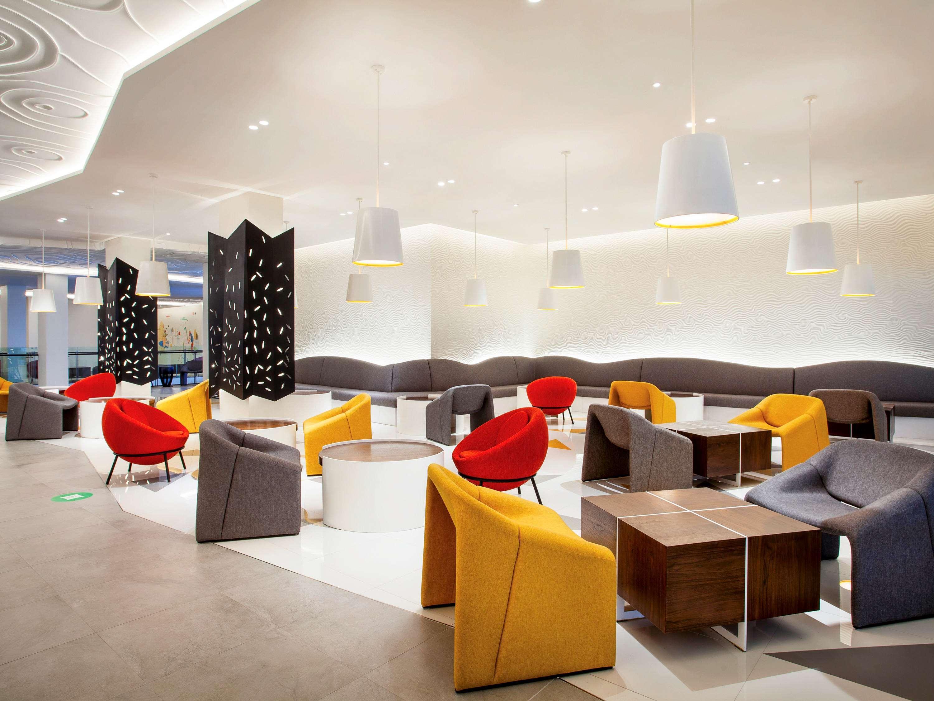 Ibis Styles Bandung Grand Central Exterior photo